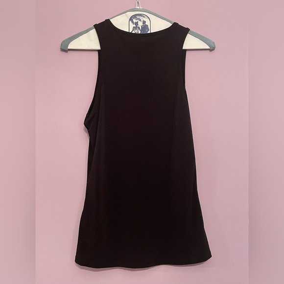 Black fitted tank top with lace up detail - Picture 3 of 3